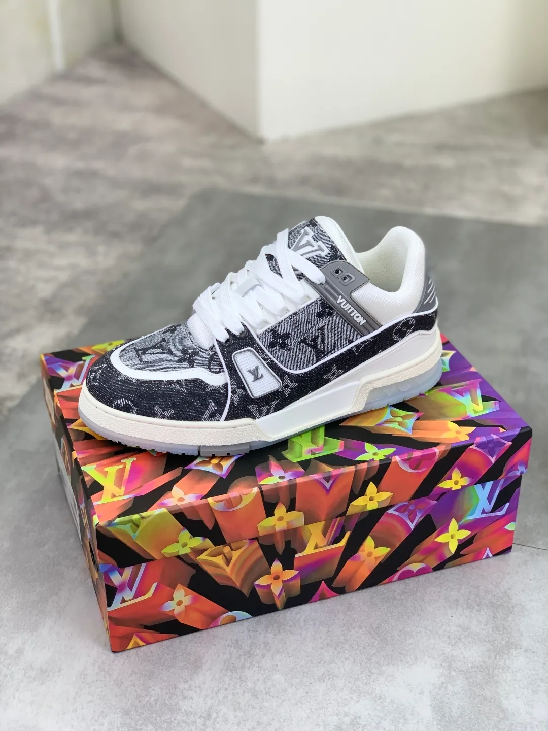 Men's men's shoes 💰P540 New style 💰💎💎Latest color High version 2025Louis*Vuitto* LV Traine catwalk TRAINER outsole and fabric private model A shoe that definitely costs a lot of money and effort. This series was designed after the arrival of Vifgil. It is favored by many fans every season. Original TPU outsole Original packaging Color: black Available in white (available from stock, super fast shipping) Code number: 35-46